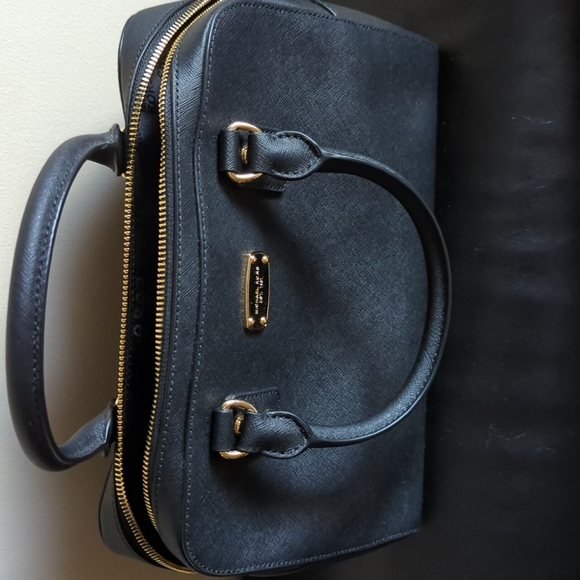 Michael Kors Saffiano black leather satchel - Picture 3 of 7